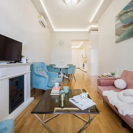 Synagogue Skyline View Walk To Deák&fashion St *