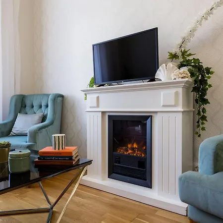 Synagogue Skyline View Walk To Deák&fashion St *