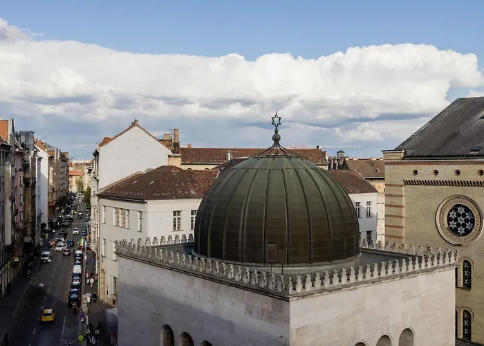 Synagogue Skyline View Walk To Deak & Fashion St *